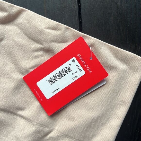NEW NWT Spanx High-Waisted Shapewear in Nude Medium - Picture 3 of 3